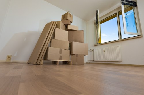 Removals van serving homes and flats in Harringay