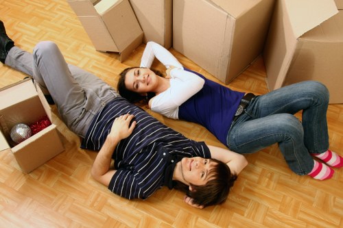Commercial moving truck service for Harringay business relocations